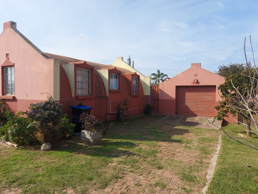 2 Bedroom Property for Sale in C Place Eastern Cape